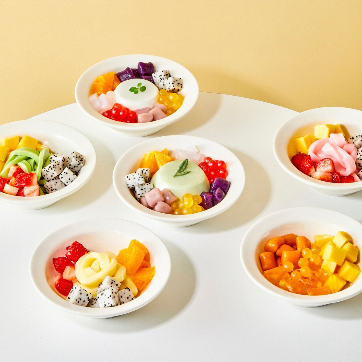 다양한 토핑을 곁들여 변주할 수 있는 청달방의 탕수이 / 사진 출처: 업체 인스타그램