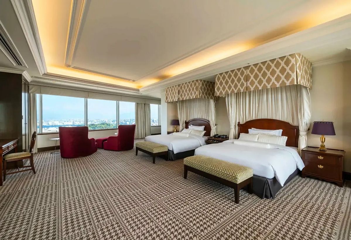 힐튼 후쿠오카 시 호크의 룸. 넓직한 공간으로 편히 머무를 수 있다. / 이미지 출처: 힐튼 후쿠오카 시 호크