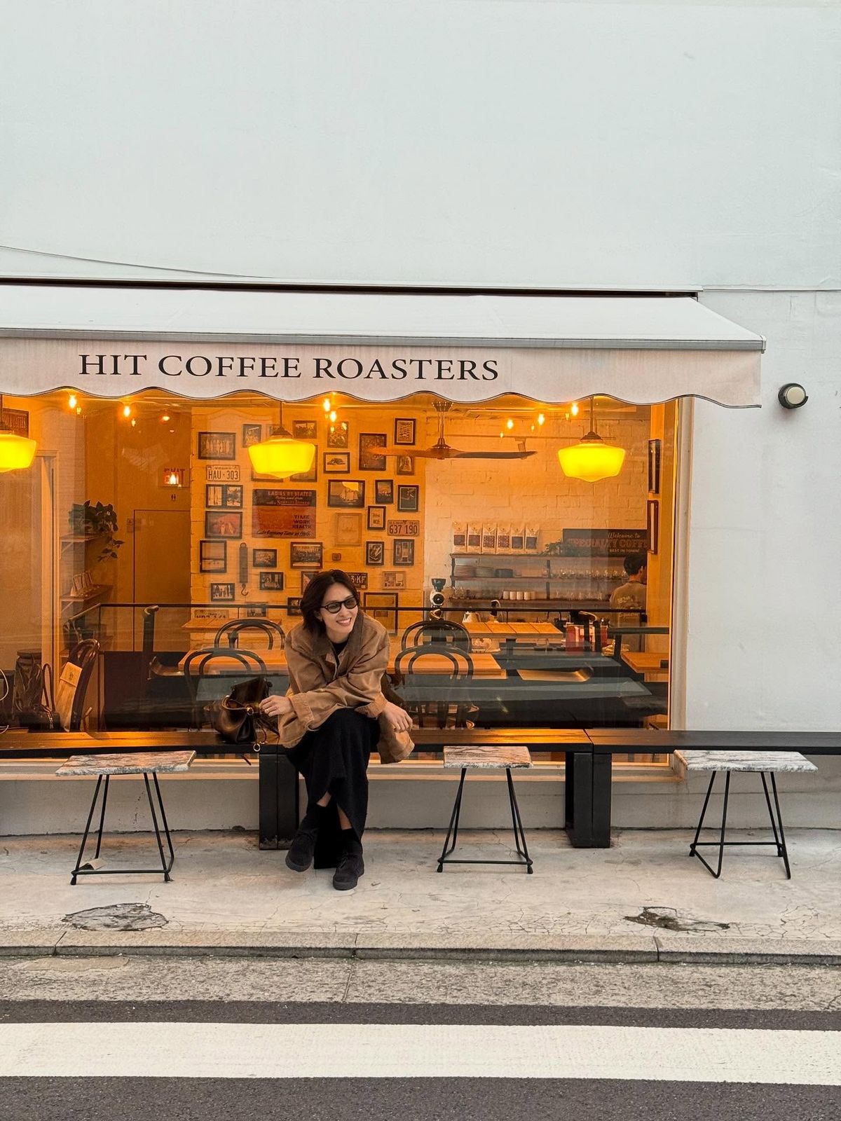 같은 아이템 다른 컬러와 패턴으로 완성하는 시밀러 룩 / 이미지 출처: 인스타그램 @keemwj @kwak_jy