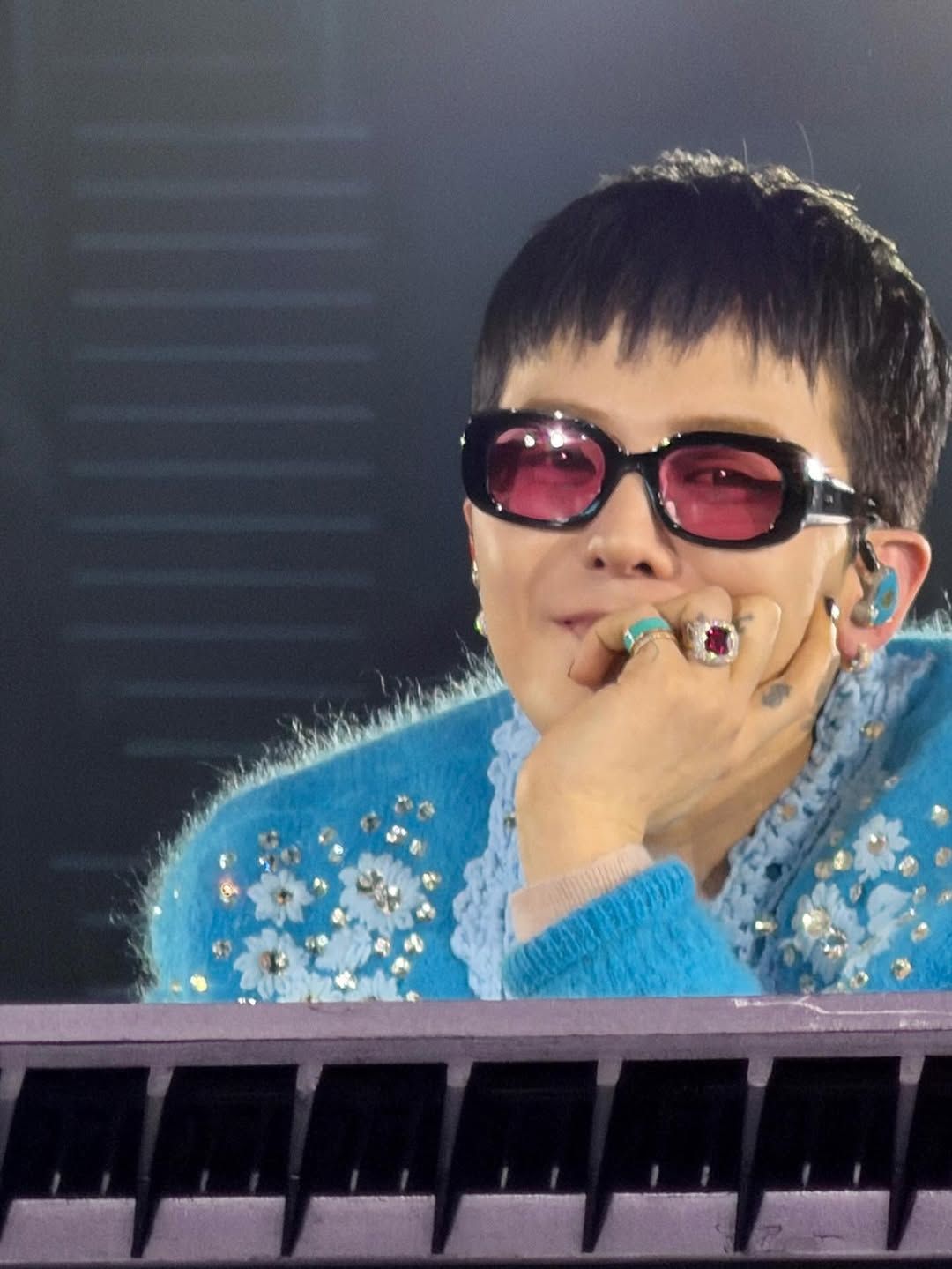 최근 레포시 링을 가장 자주 착용한다. / 이미지 출처 : 인스타그램 @8lo8lo8lowme