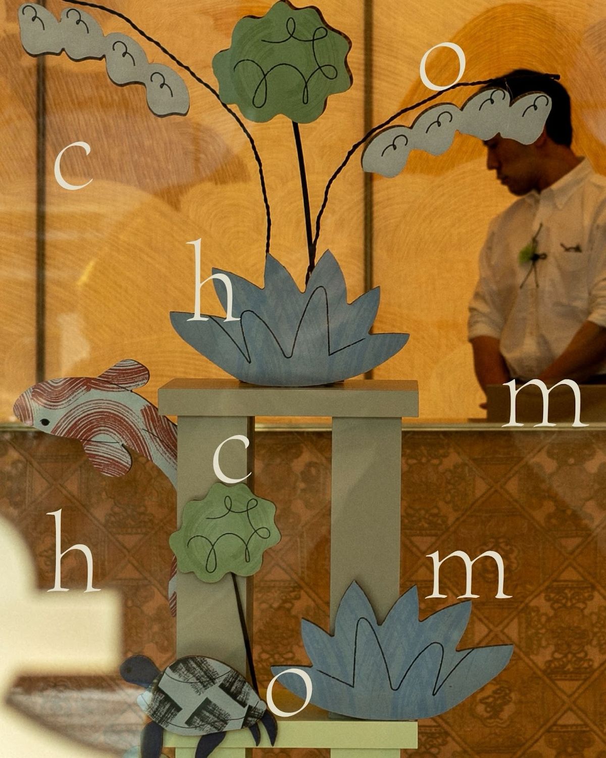 한국적인 정서를 담아낸 감각적인 인테리어가 특징. / 이미지 출처 : 인스타그램 @chomchom.seoul 