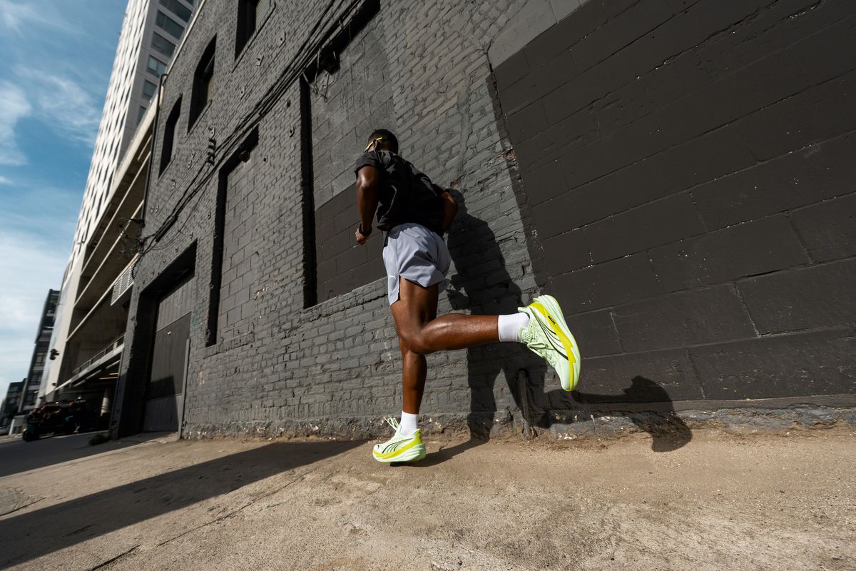 질소 주입 나이트로폼 쿠셔닝 미드솔을 적용한 디비에이트 나이트로 4 / 이미지 출처: 푸마