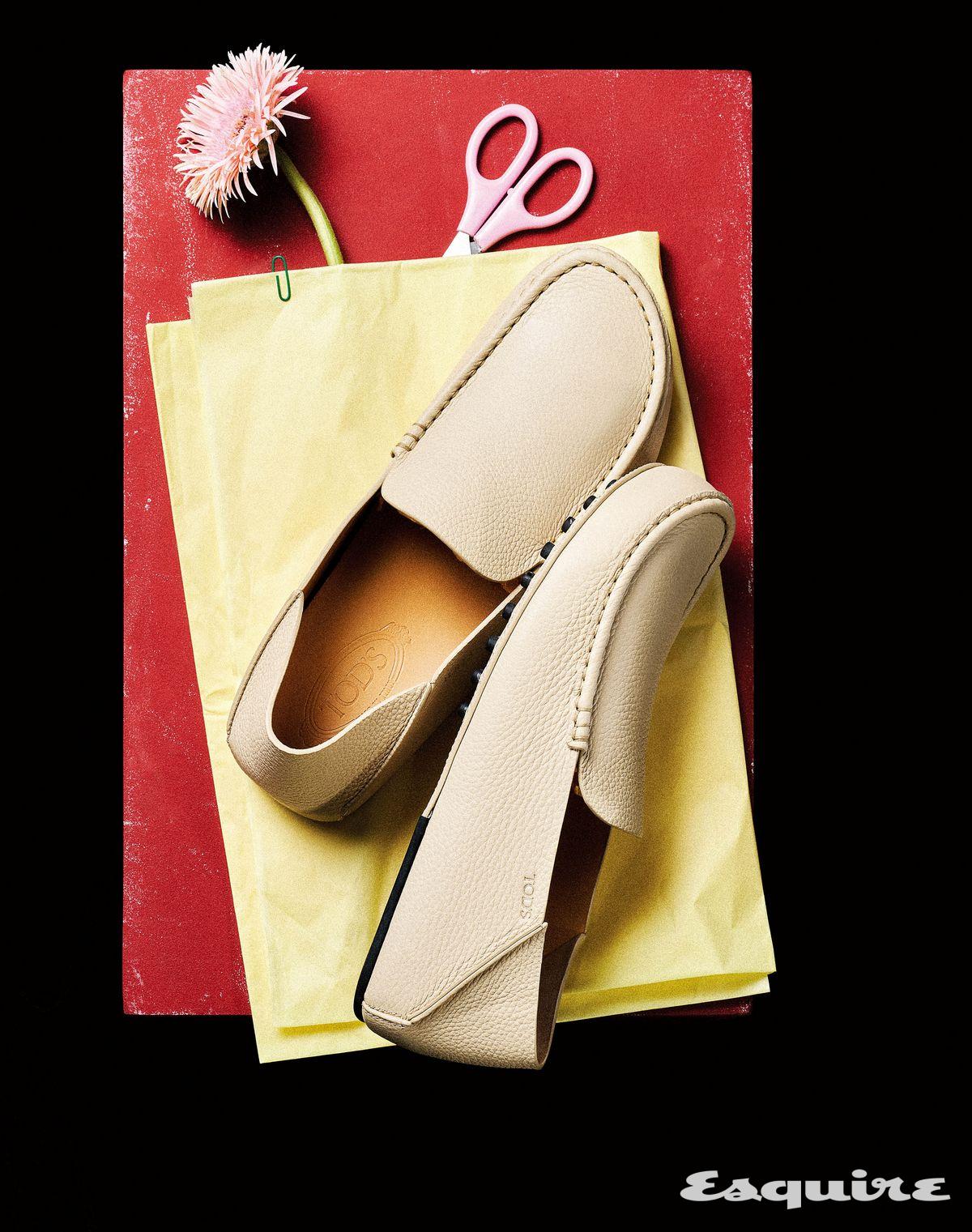 글로브 고미노 로퍼 112만원 토즈.