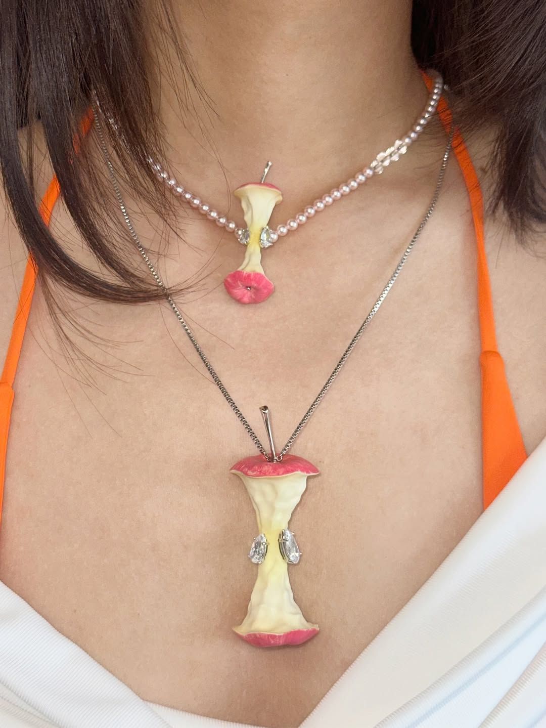 애플 & 스트로베리 액세서리 위민(YVMIN) 주얼리 / 이미지 출처: YVMIN