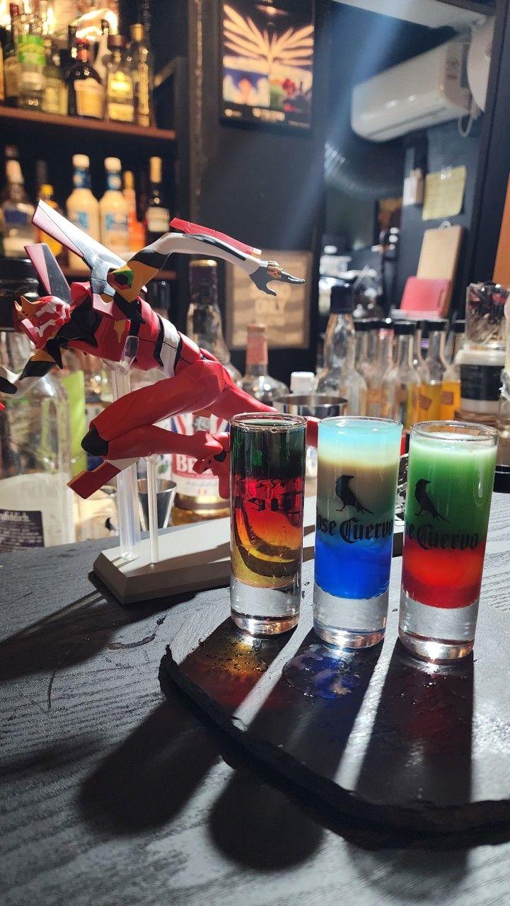 좋아하는 캐릭터뿐만 아니라 원하는 테마가 담긴 칵테일도 요청할 수 있다. / 이미지 출처: 네이버 지도 업체 제공 이미지