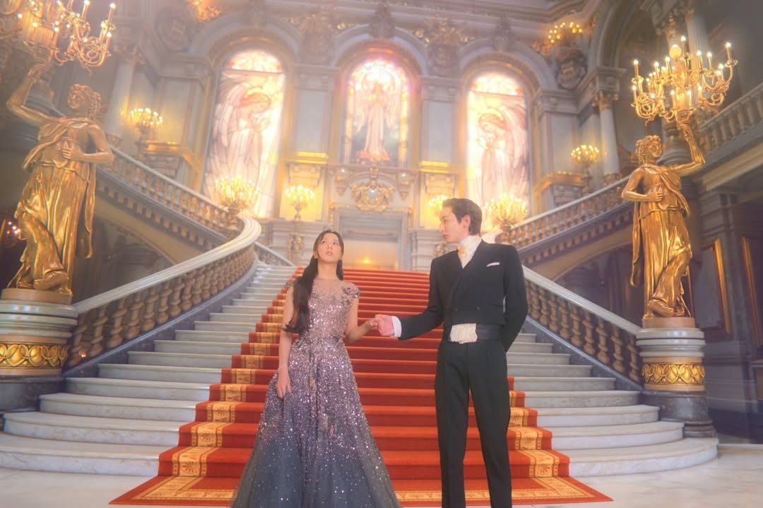 월간남친 이수혁 지수의 왕자, 공주 비주얼. / 이미지 출처: 인스타그램 @netflixkr