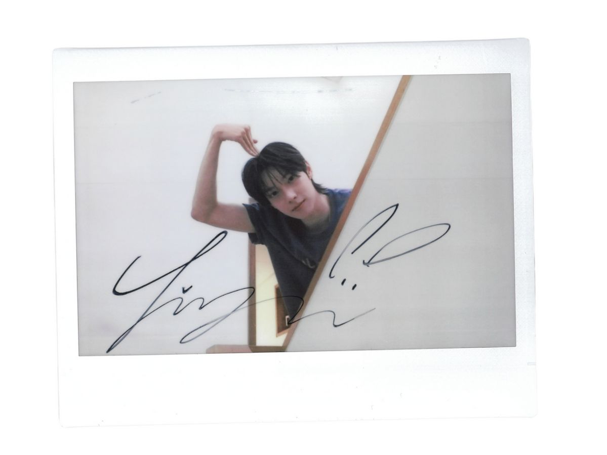 최립우 사인 폴라로이드