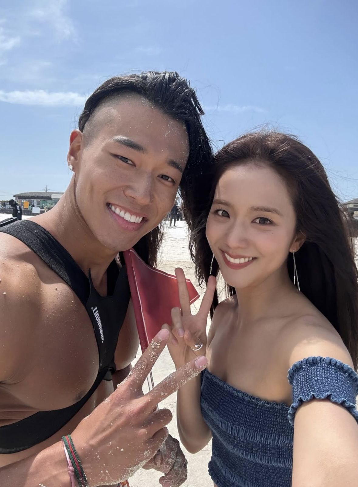 호주타잔은 Love Change 참가자로 등장했다. / 출처: 지수 인스타그램(@sooyaaa_)