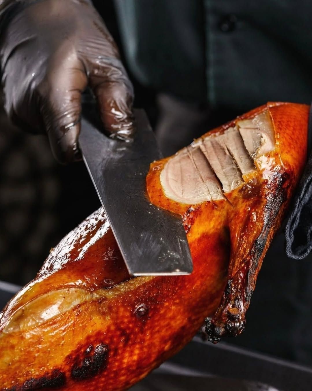 팬시한 플레이팅의 요리들 | 출처: @hutongnyc