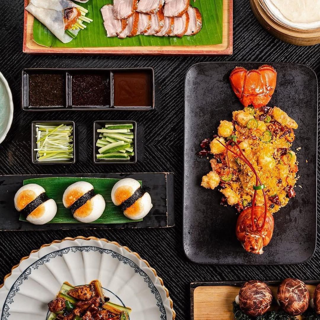 팬시한 플레이팅의 요리들 | 출처: @hutongnyc