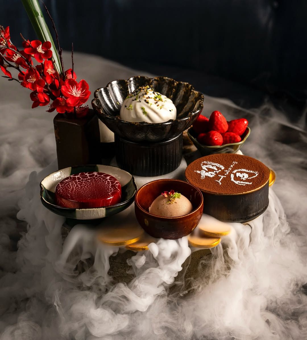 팬시한 플레이팅의 요리들 | 출처: @hutongnyc