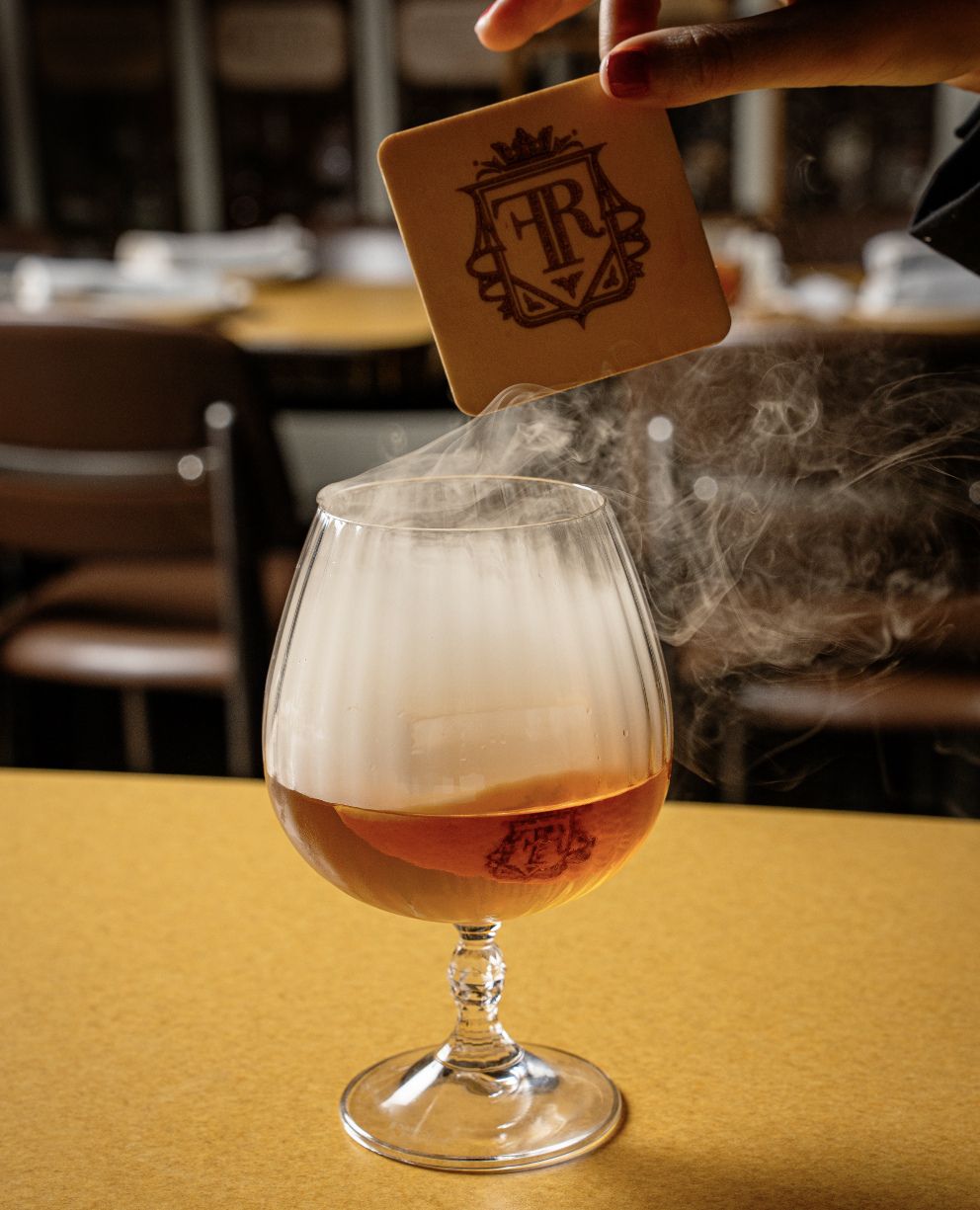 시그너처 칵테일도 다양하게 준비되어 있다 | 출처: @theflatironroom_murrayhill