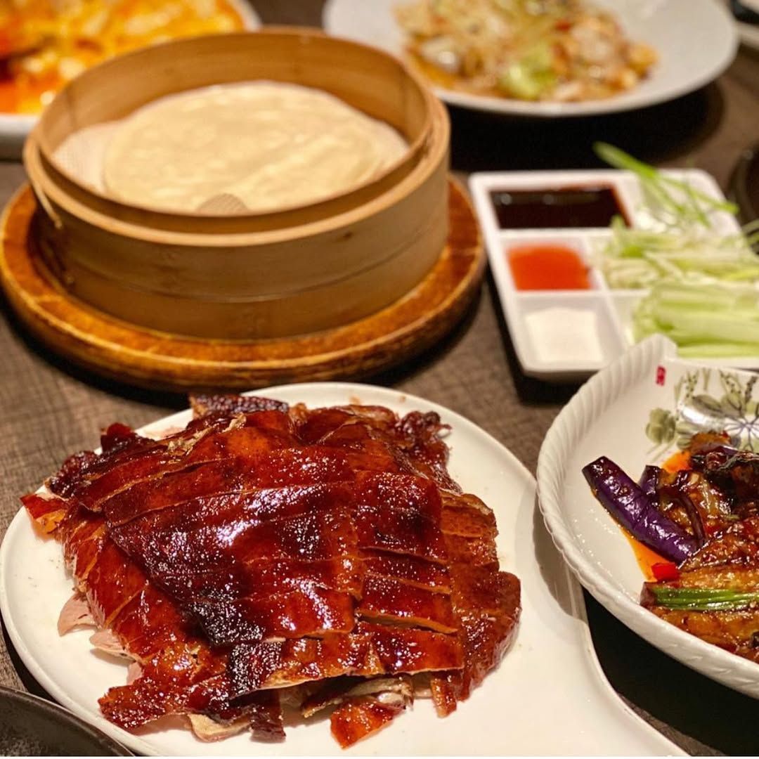 먹음직스러운 북경 오리와 귀여운 딤섬들 | 출처: @uluh.ny