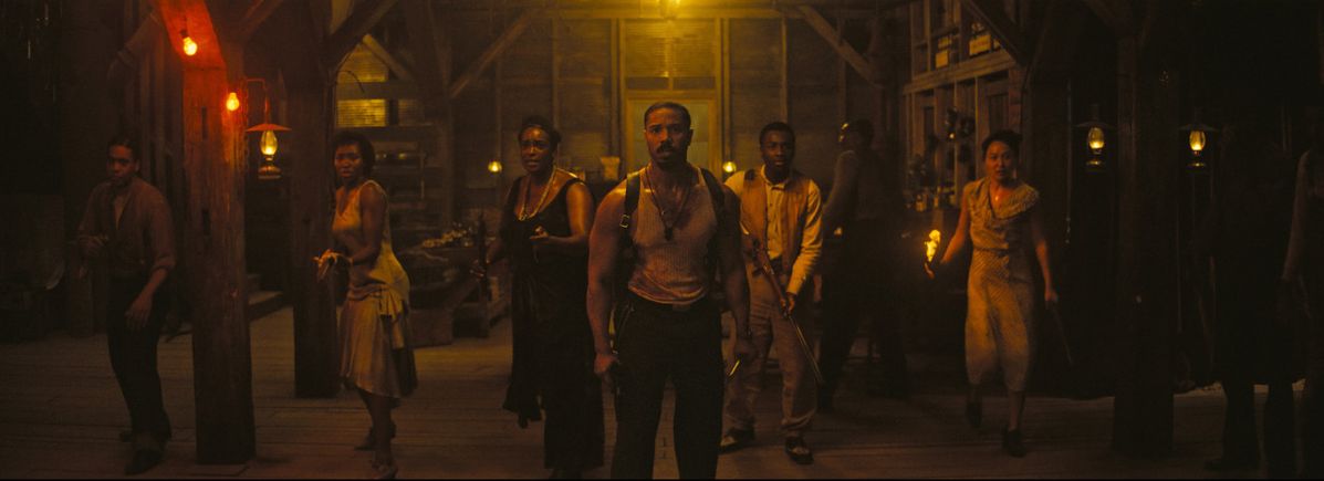 어텀 듀랄드 아카포는 여성 최초로 아카데미 촬영상을 수상했으며 라이어 쿠글러는 오스카 상 첫 수상의 영예를 안았다. / 출처: 네이버 영화 포토