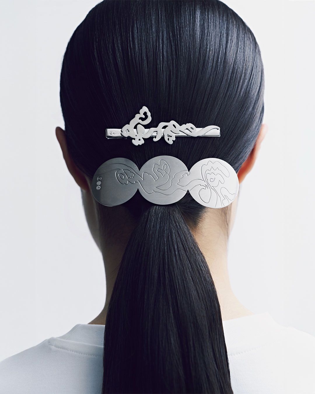 한국의 정서를 담은 'ARIRANG' 앨범 머치/ 이미지 출처: 인스타그램 @muds_museumgoods