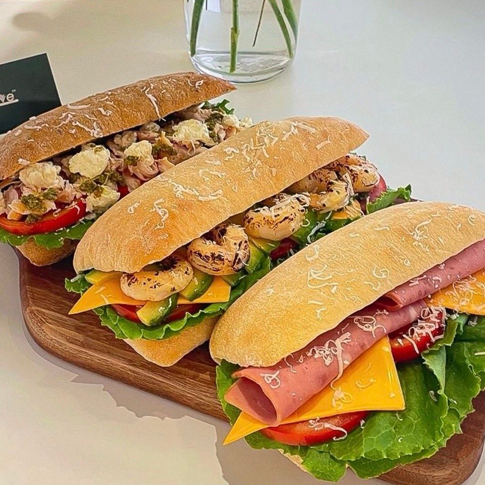 Alive214는 유럽식 샌드위치를 전문으로 하고 있다. / 이미지 출처: 네이버 지도 업체 제공 이미지