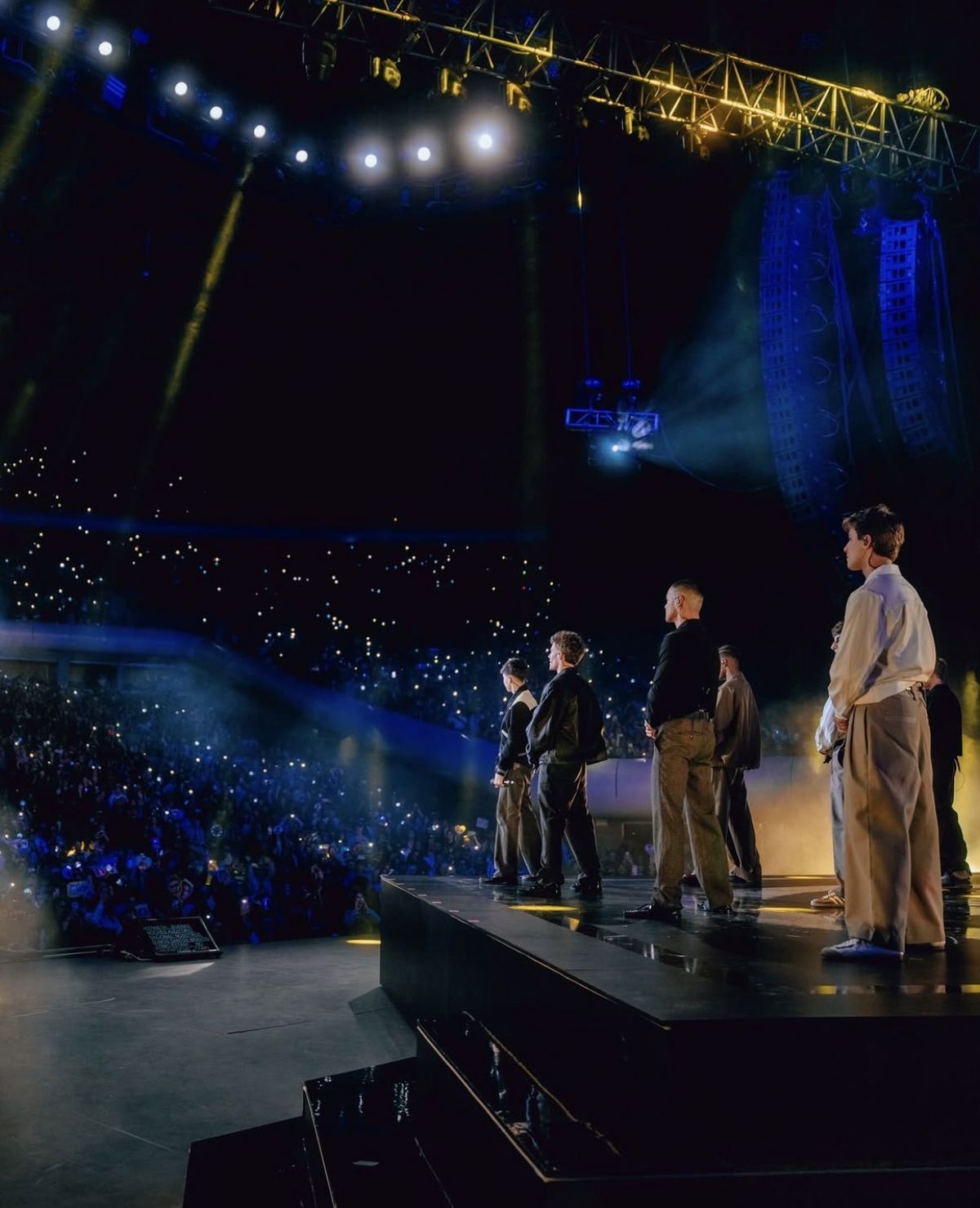 멕시코시티 아우디토리오 나시오날에서 열린 이들의 데뷔 무대 / 이미지 출처: 인스타그램 @santos_bravos