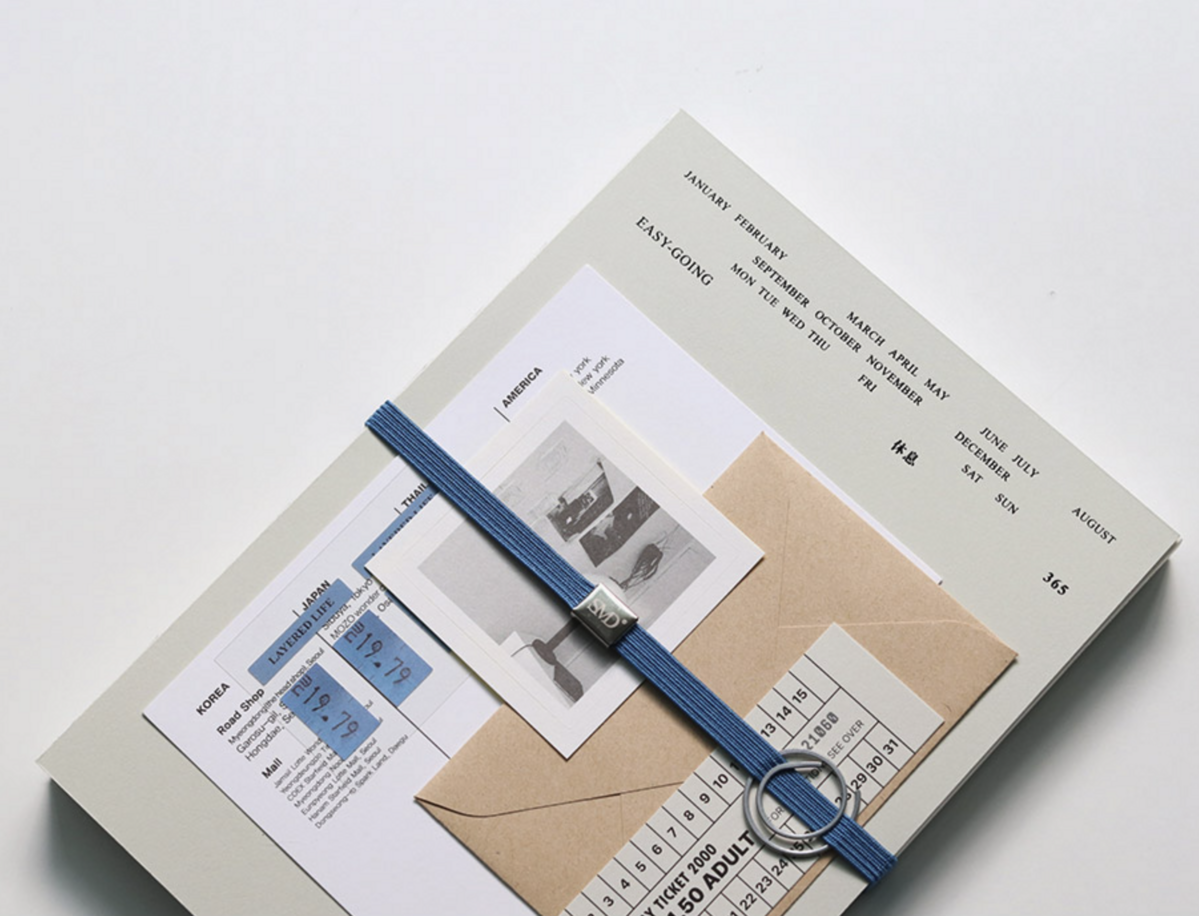 다양한 노트, 카드, 문구 소품을 정갈하게 선보인다. / 이미지 출처 : @smultronstalle.kr