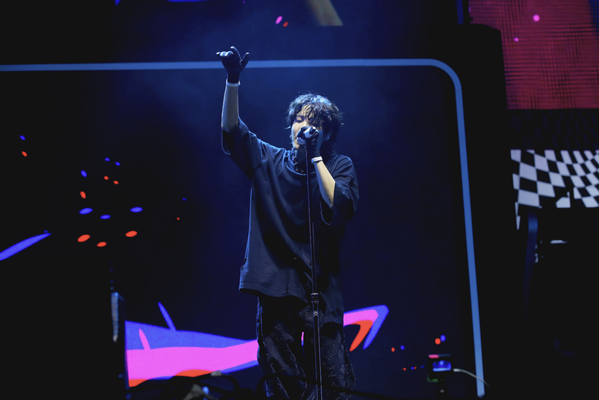 2022년 케이팝 아티스트 최초로 롤라팔루자 시카고에 헤드라이너로 공연을 하며 '호비팔루자' 열품을 일으킨 제이홉 / 이미지 출처: 빅히트 뮤직