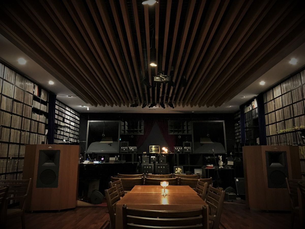 웨스턴 일렉트릭 스피커로 압도적 사운드를 경험할 수 있는 리홀뮤직갤러리 / 이미지 출처: 네이버지도 업체 제공