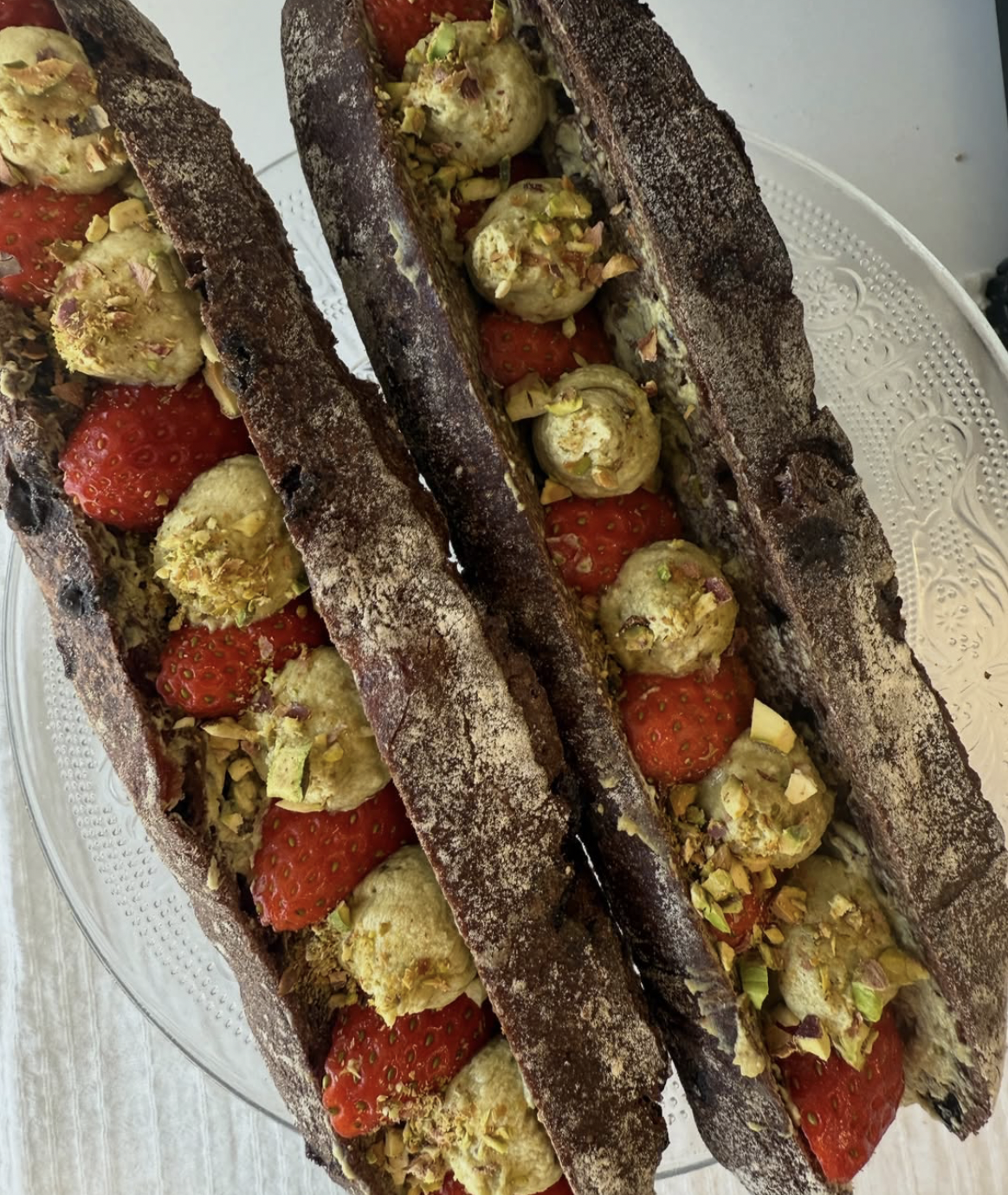 갖가지 필링으로 다채로운 맛을 선사한다. / 출처: 인캐슬베이커리 인스타그램(@in_castlebread)