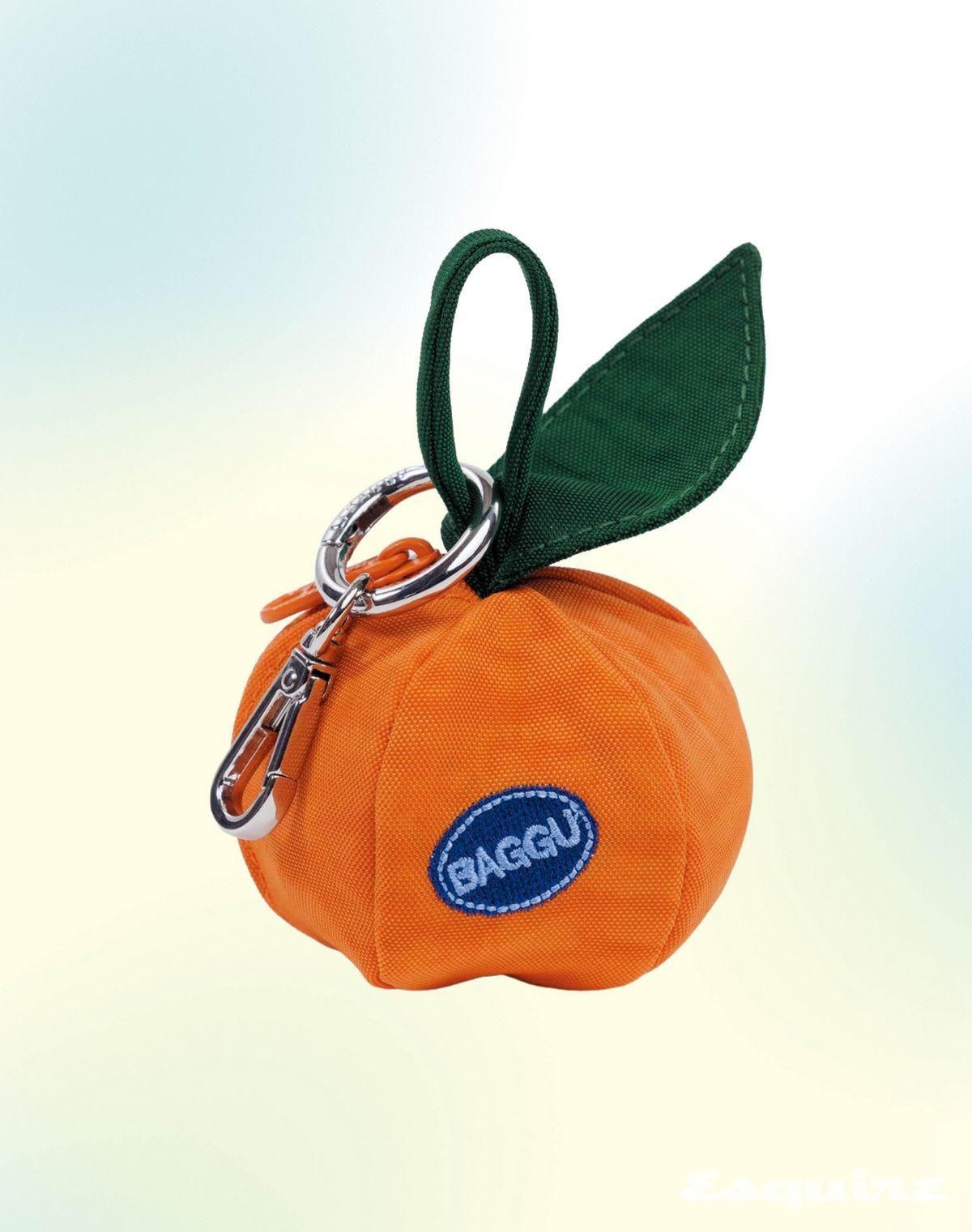 간단한 소지품을 보관할 수 있는 만다린 참 약 3만원대 바쿠.