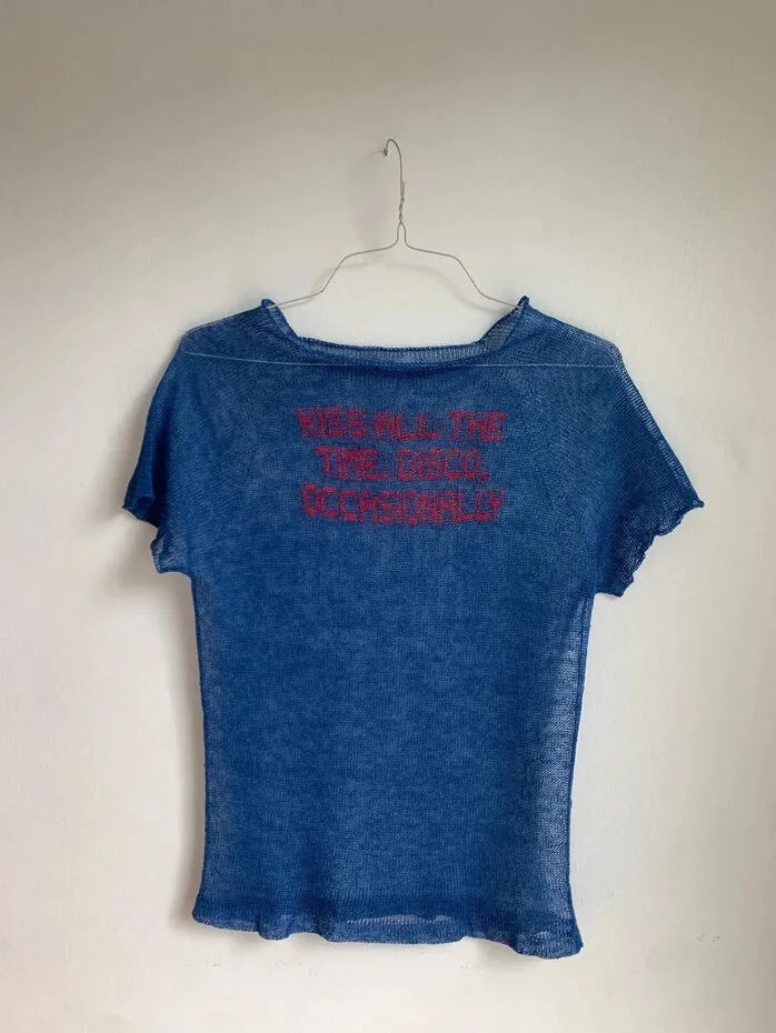 심플한 컬러에 임팩트 있는 문장 하나만 더해도 충분합니다 / 이미지 출처: 패트릭 캐럴.