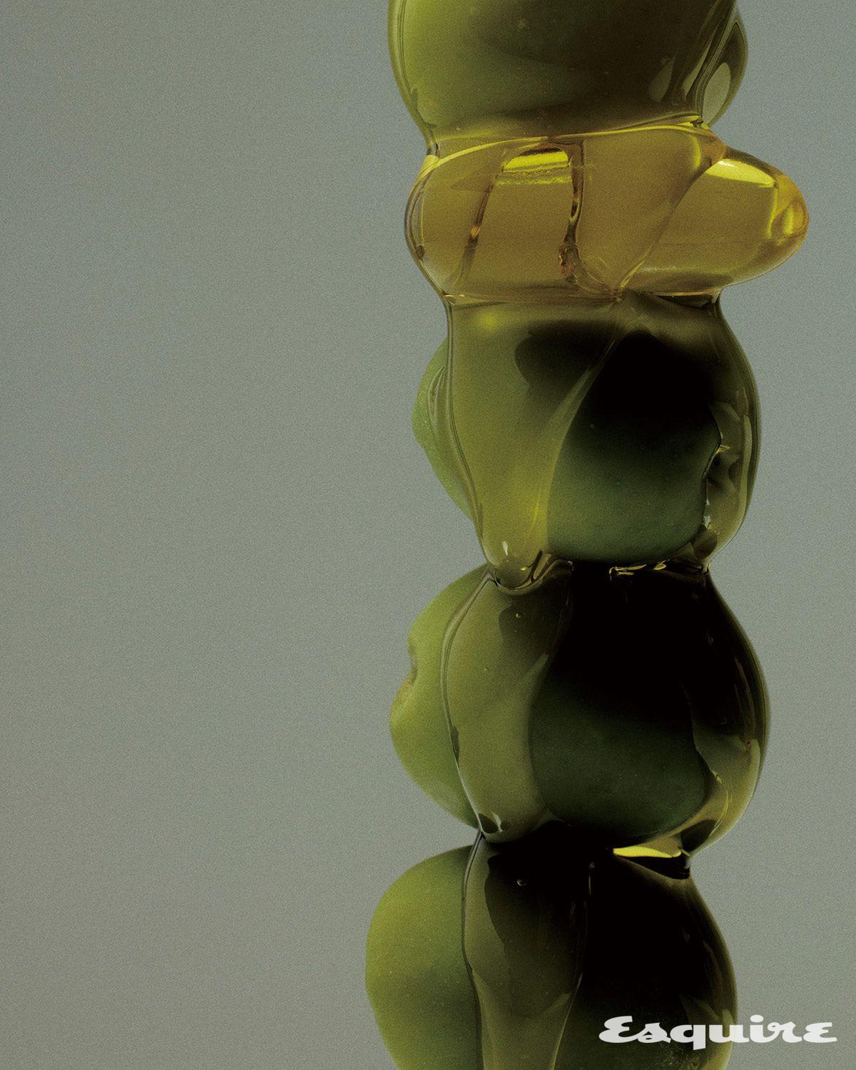 항산화 성분과 불포화지방산을 간편하게 채워, 심혈관 건강과 컨디션 균형을 돕는 캡슐형 올리브 오일 쿠파주 60캡슐/3만2000원 파지티브 호텔.