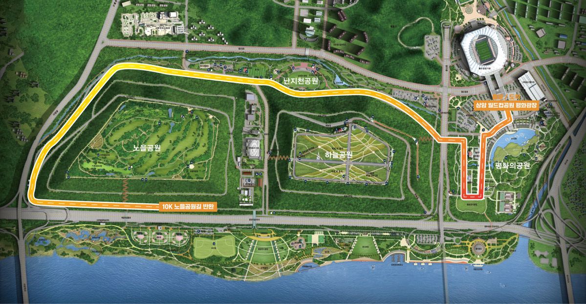 10km 코스는 상암 월드컵공원 평화광장에서 출발해 난지천을 따라 달릴 수 있다. / 출처: 행복한가게 마라톤대회 홈페이지