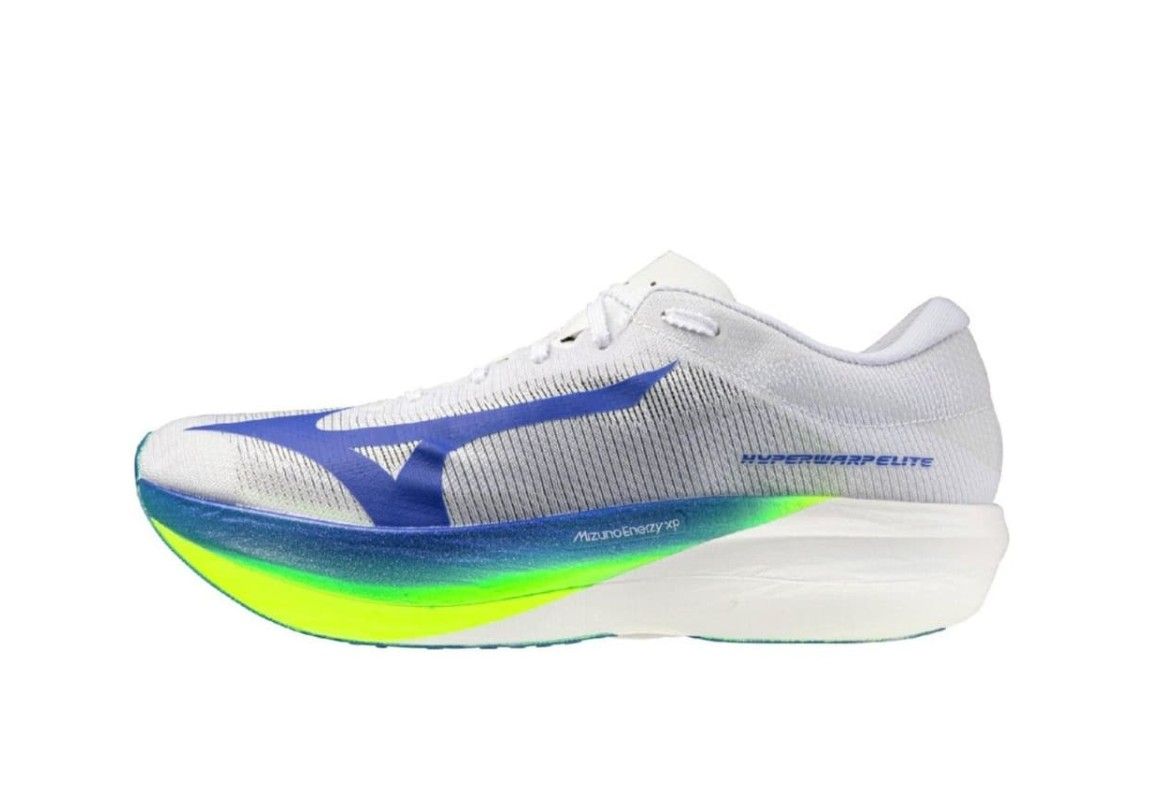 혁신적인 실루엣과 안정적인 지지력이 돋보이는 미즈노 하이퍼워프 엘리트 / 이미지 출처: mizuno.com