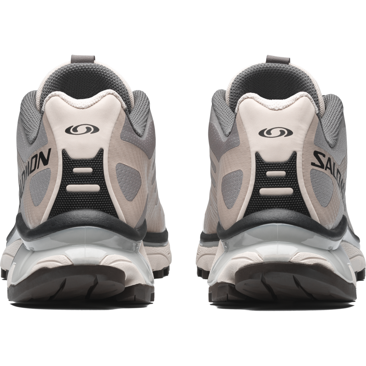 황구의 황갈색 털과 검은 눈, 코에서 컬러 영감을 받은 XT-4 OG BROWN JINDO / 이미지 출처: 살로몬