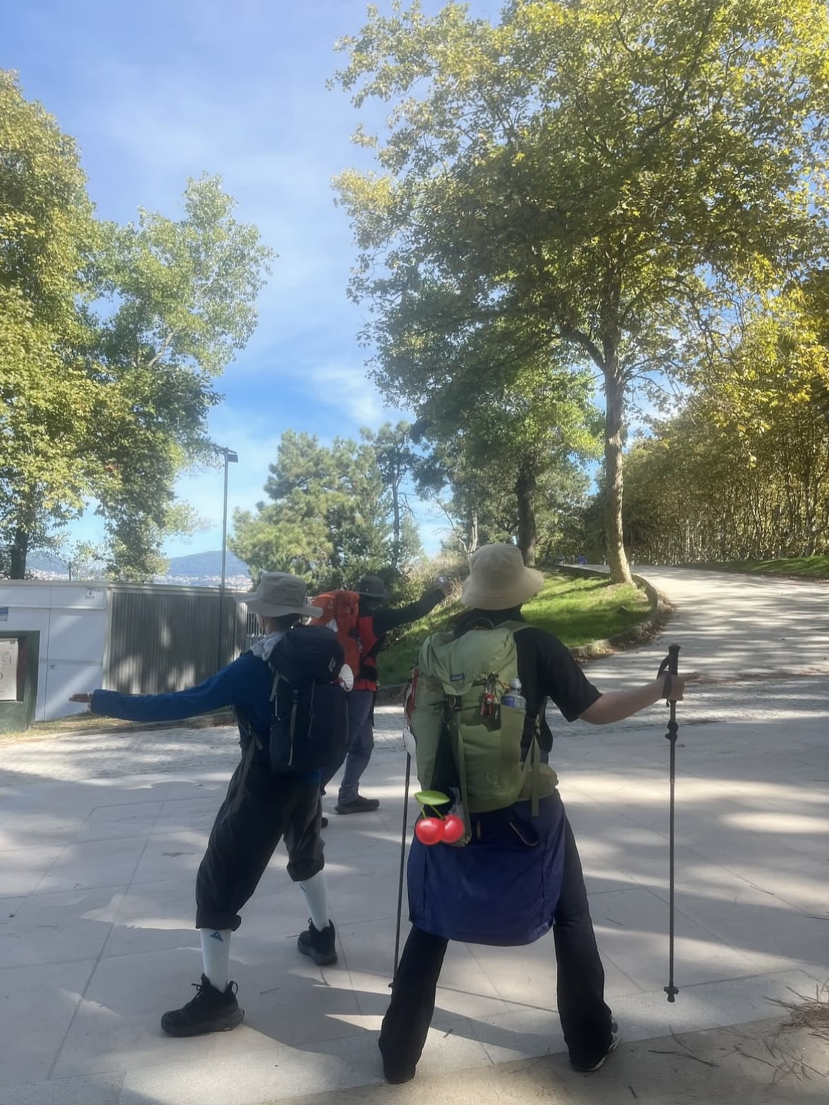 찬혁과 수현은 작년 산티아고 순례길을 떠났다. / 출처: 이수현 인스타그램(@akmu_suhyeon)