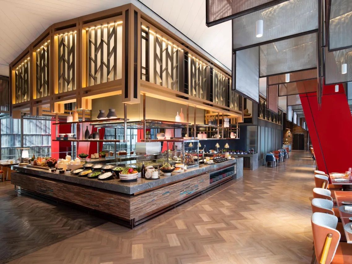 페어몬트 앰버서더 호텔의 다이닝 공간. 벚꽃 구경 이후에 즐거운 시간을 보낼 수 있다. / 이미지 출처: 페어몬트 앰버서더 서울