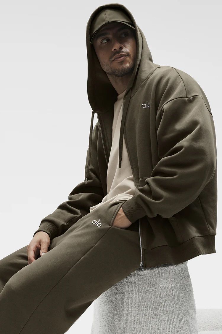 하의와 세트로 매칭이 가능한 알로 후드 집업 / 이미지 출처: 알로