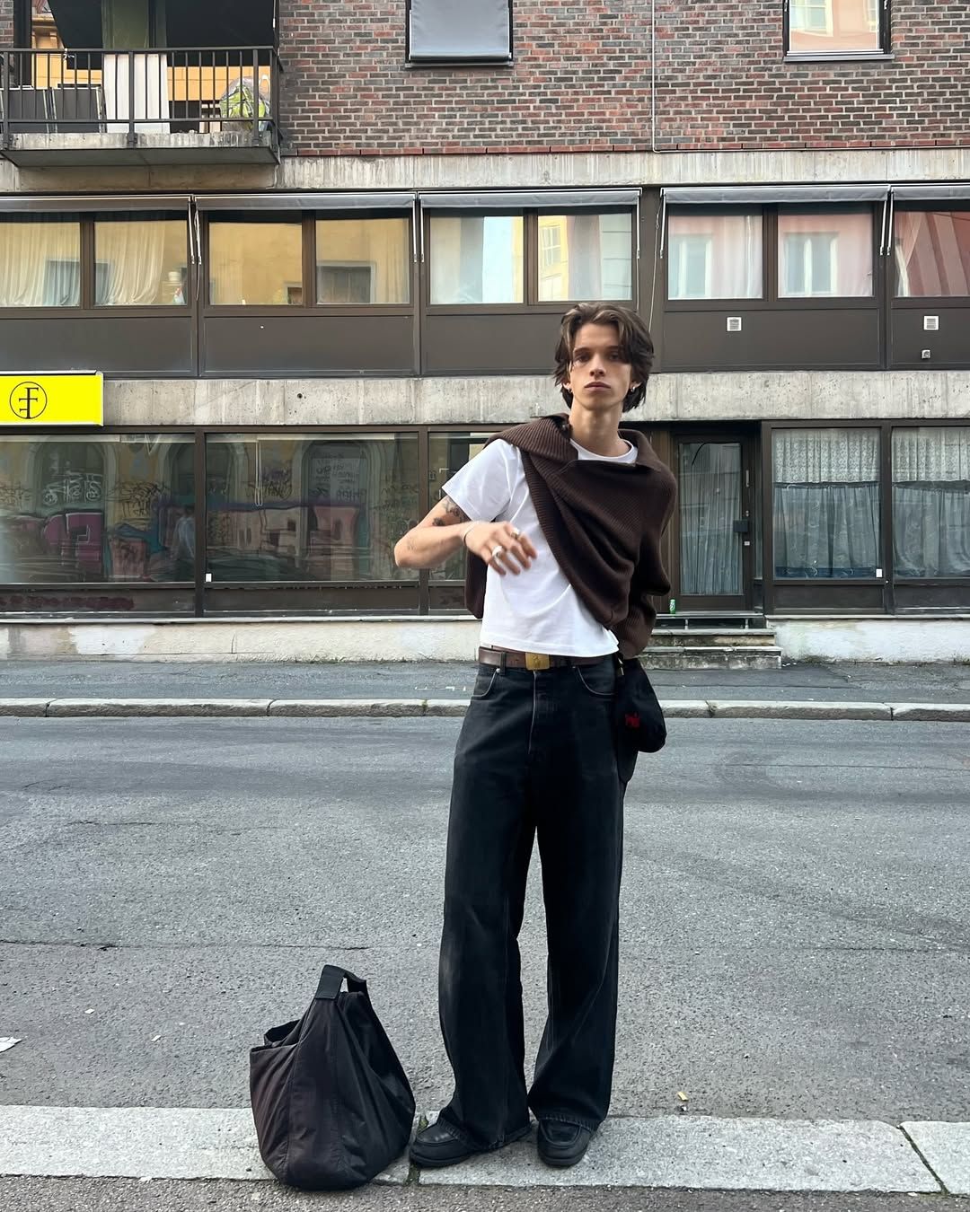 심심하지 않게 레이어드 하는 법. / 이미지 출처: @vikioyen