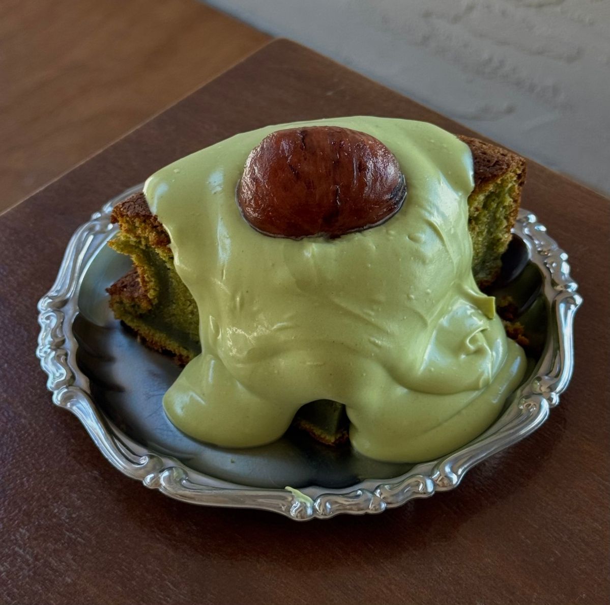 말차 가나슈 케이크는 쌉싸름한 말차 갸또와 말차 가나슈 크림, 보늬밤이 조화롭다. / 제공: 인마이험블 네이버지도 업체 등록