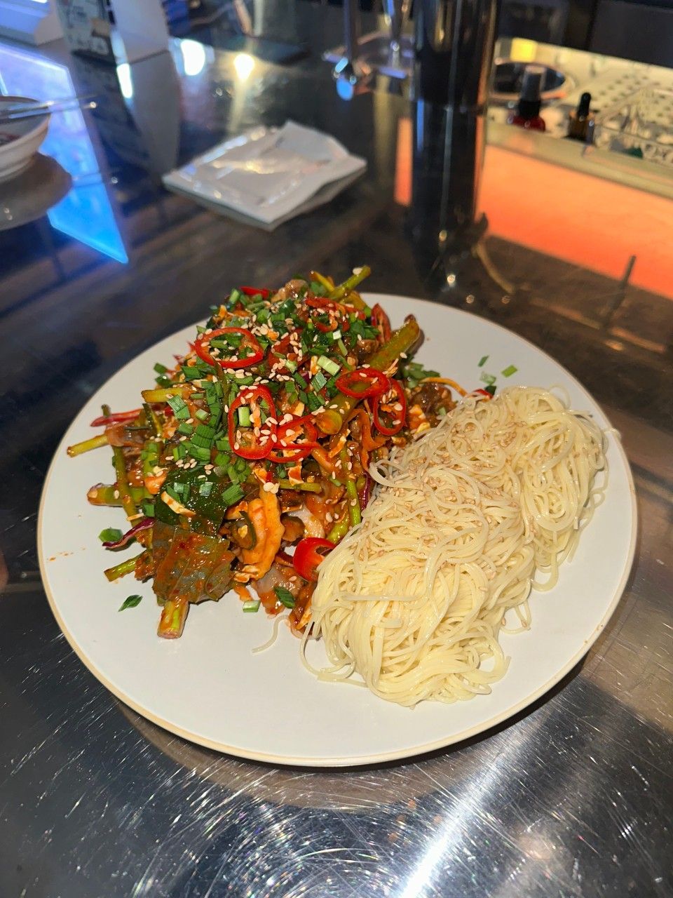 미슐랭 출신 셰프의 한식을 즐길 수 있는 ‘이태원실비디스코‘ / 이미지 출처: 가게 인스타그램, 네이버지도 업체 등록