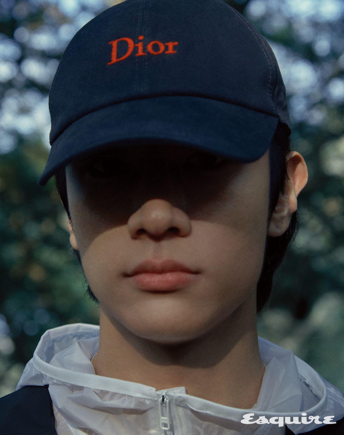 트레일러닝 베스트 18만4000원 룰루레몬, 벨로시티 프로 LW 재킷 가격 미정 언더아머, 맨 캡 가격 미정 디올.