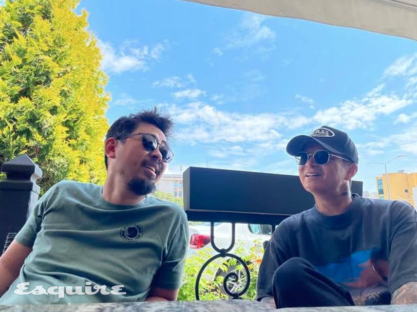 나홍진 감독과 홍경표 촬영 감독의 모습. '기생충'의 촬영 감독이었던 홍경표 감독과는 '곡성'에서 이미 한 번 합을 맞췄다. / 이미지 출처 : 나홍진 인스타그램. 