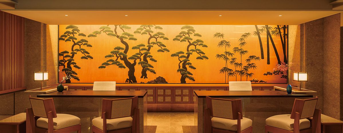 90년 세월의 골조를 유지한 채 대리석, 오야석 등 기존에 있던 일본산 자재를 적재적소에 활용했다. / 출처: 임페리얼 호텔 교토