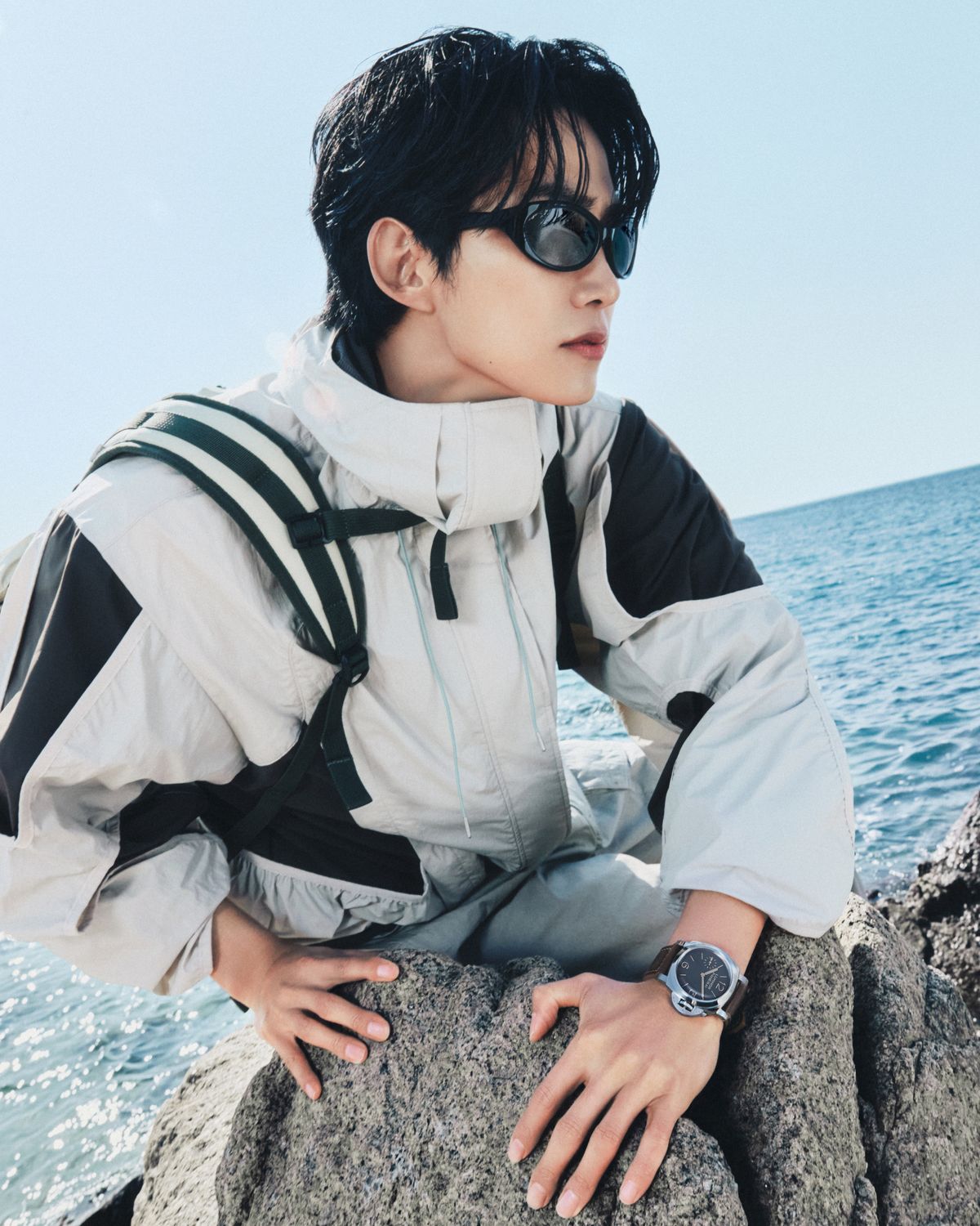 파네라이의 신제품 루미노르 PAM01731과 '프렌드 오브 브랜드' 옥택연 화보