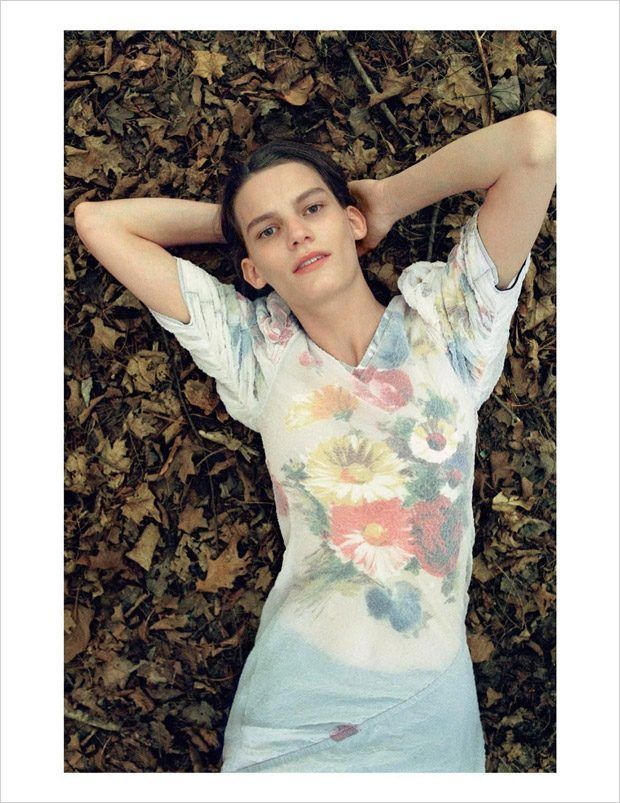 2017 셀린느 리조트 캠페인 속 이미지 / 이미지 출처: 셀린느. 