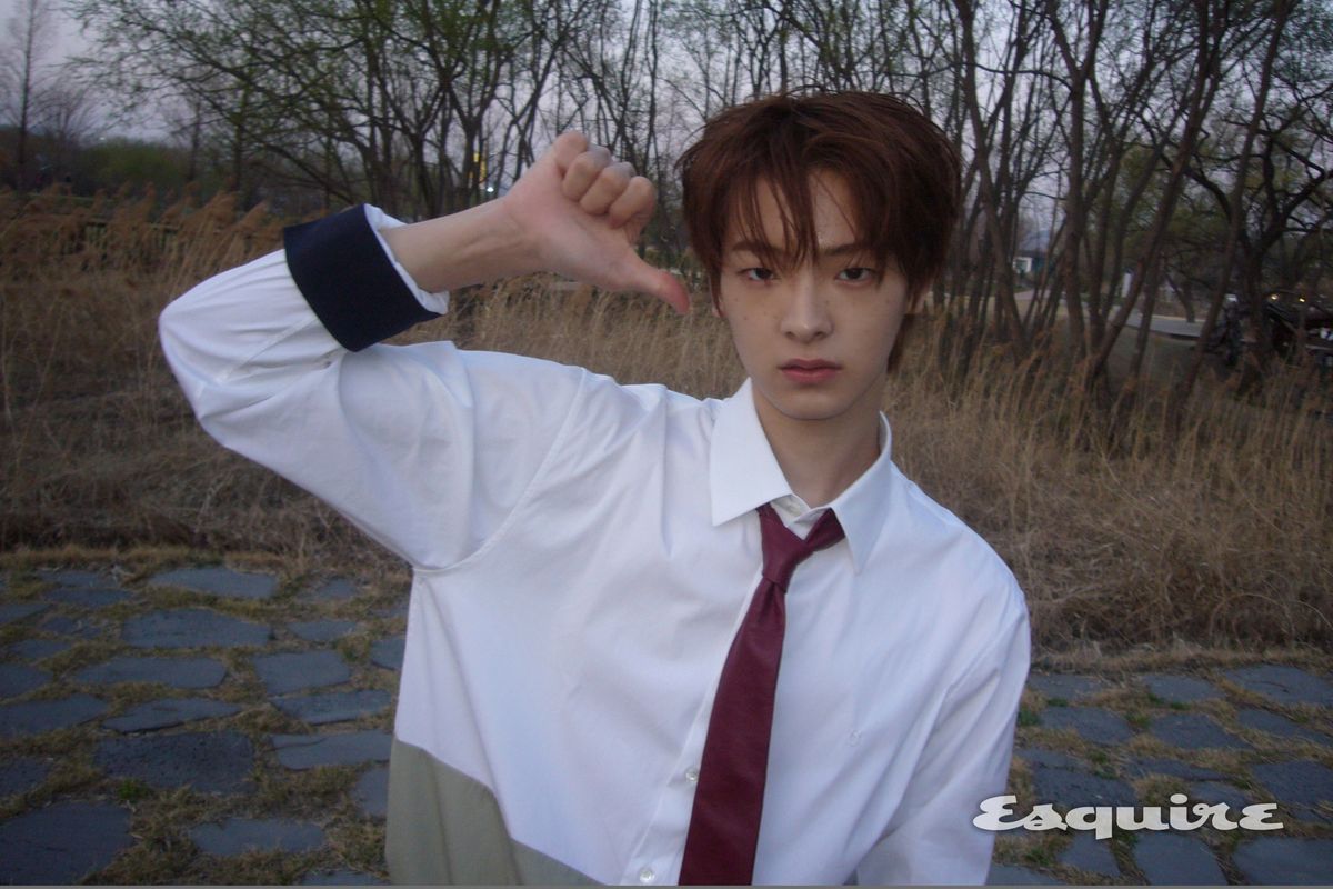 에스콰이어 화보 촬영장에서 플레어 유, 우진