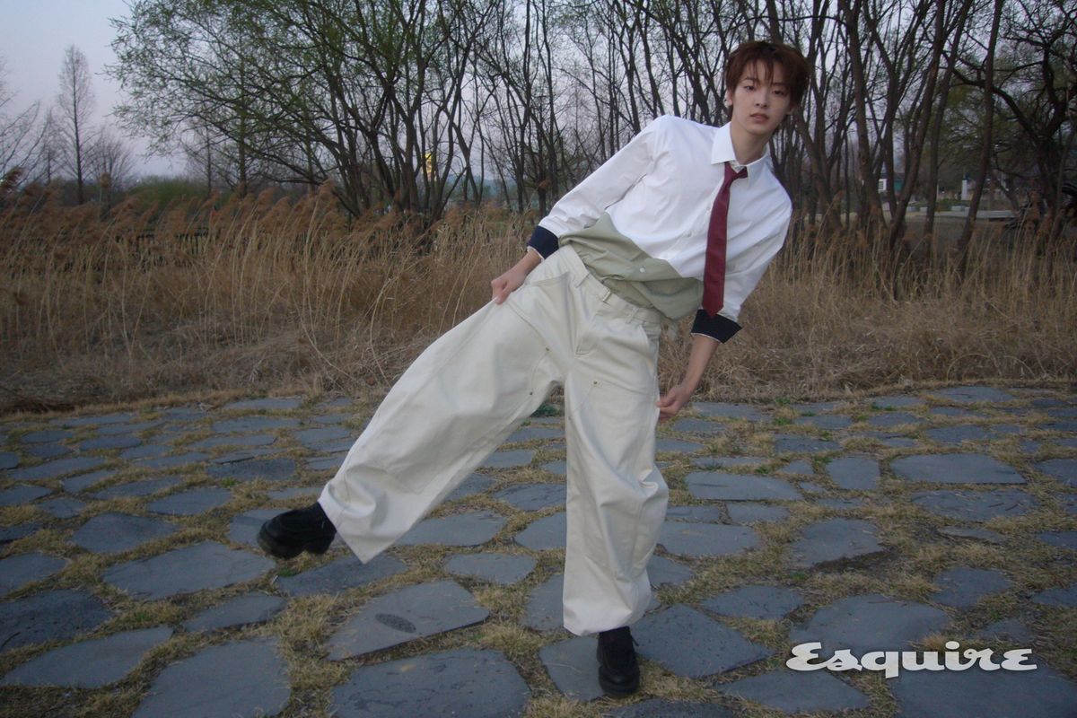 에스콰이어 x 플레어 유 5월호 두물머리 비하인드 컷 