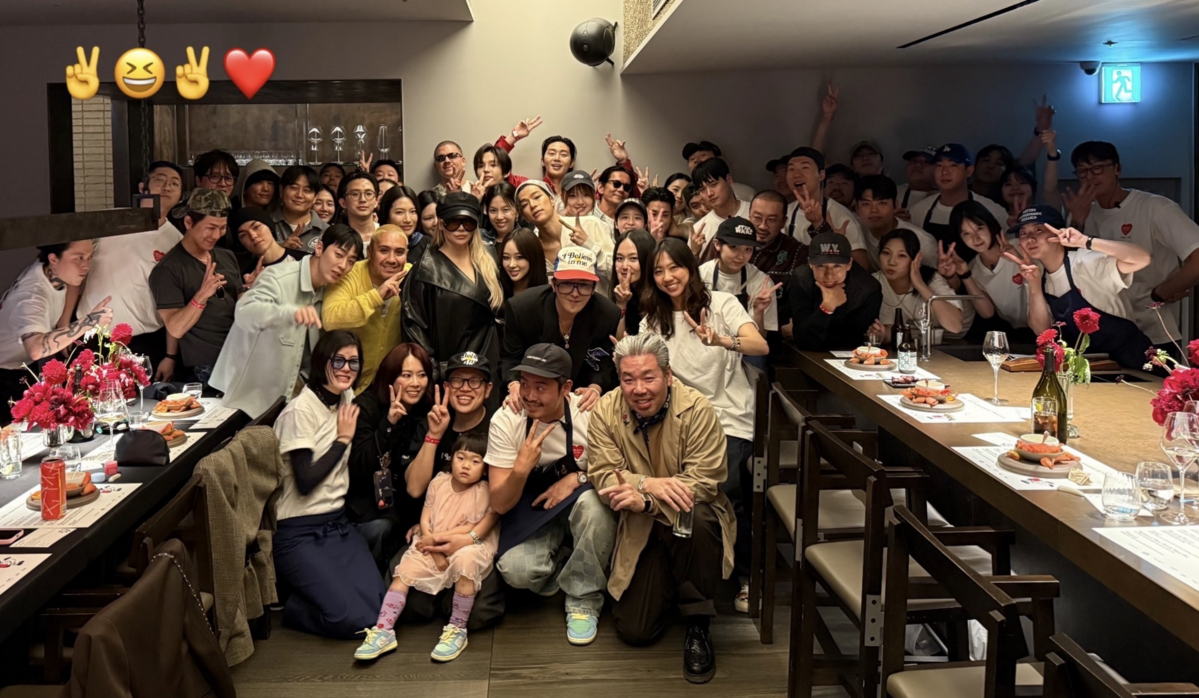 베르디 국내 전시 오프닝 파티를 기념하기 위해 모인 셀럽들/ 이미지 출처: 인스타그램 스토리 @verdy