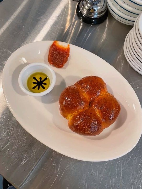 기본에 충실한 버터 빵과 하드 빵은 나름대로의 매력이 있다. / 출처: 에이미베이크샵 네이버 플레이스 