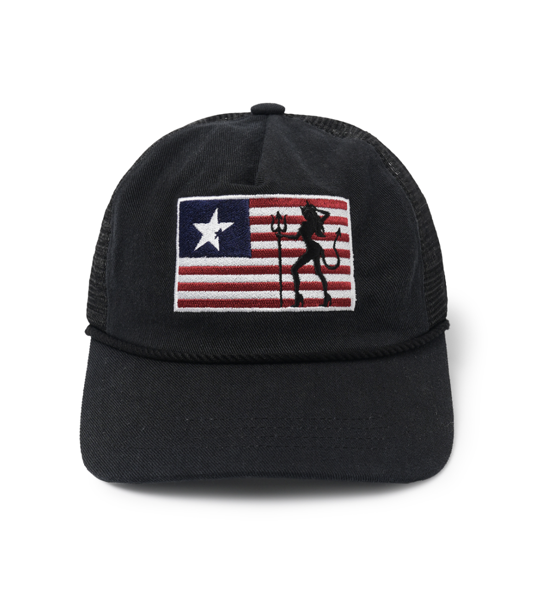 OY BADLANDS FLAG TRUCKER CAP / 이미지 출처: 오와이 공식 홈페이지