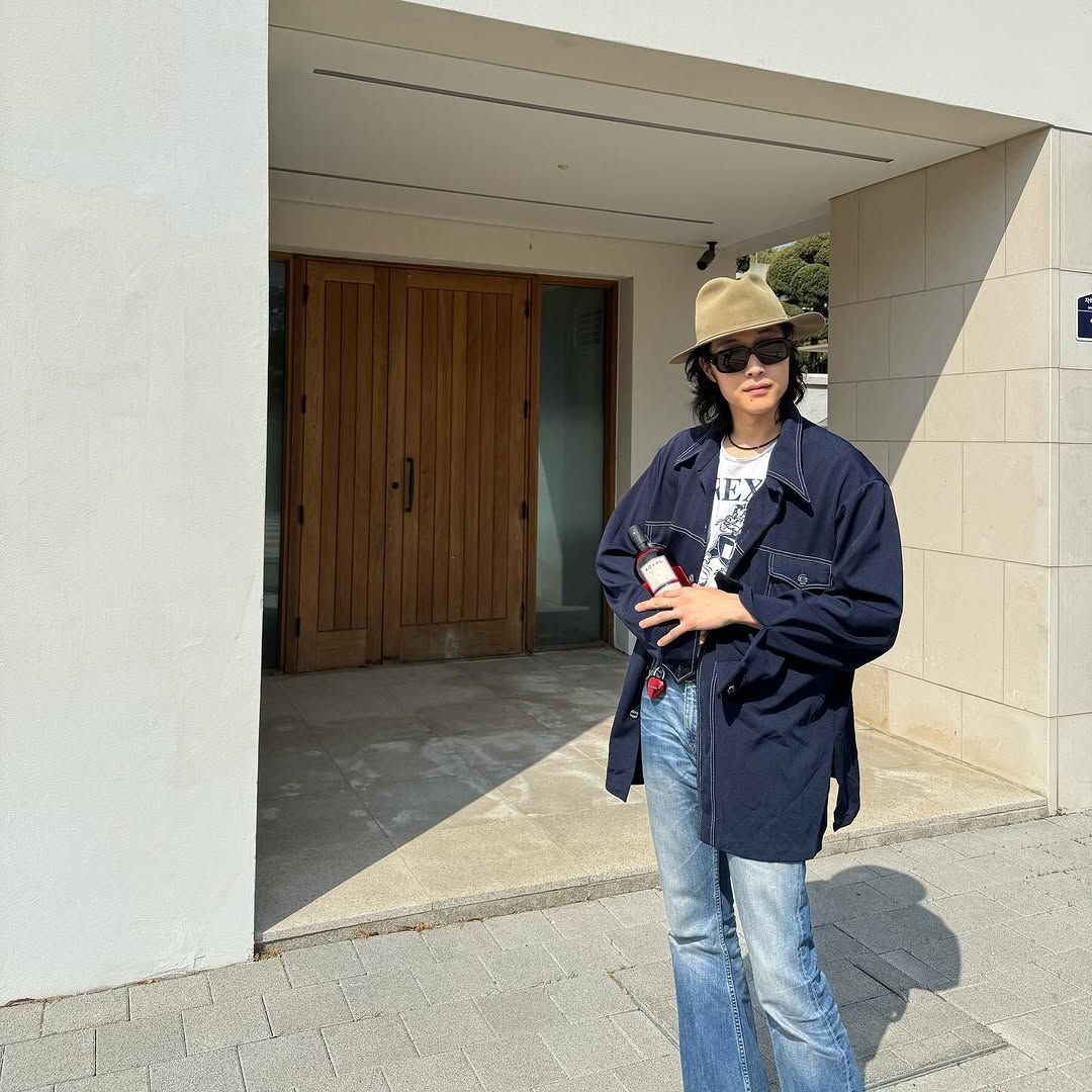 웨스턴 무드의 아이템을 자주 활용하는 이종원 / 이미지 출처: 인스타그램 @wonjong_