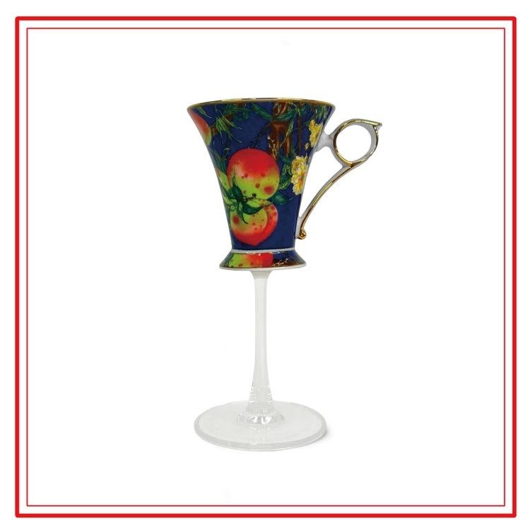 옐로우 히피스의 와인잔 / 이미지 출처: @yellowhippies.art