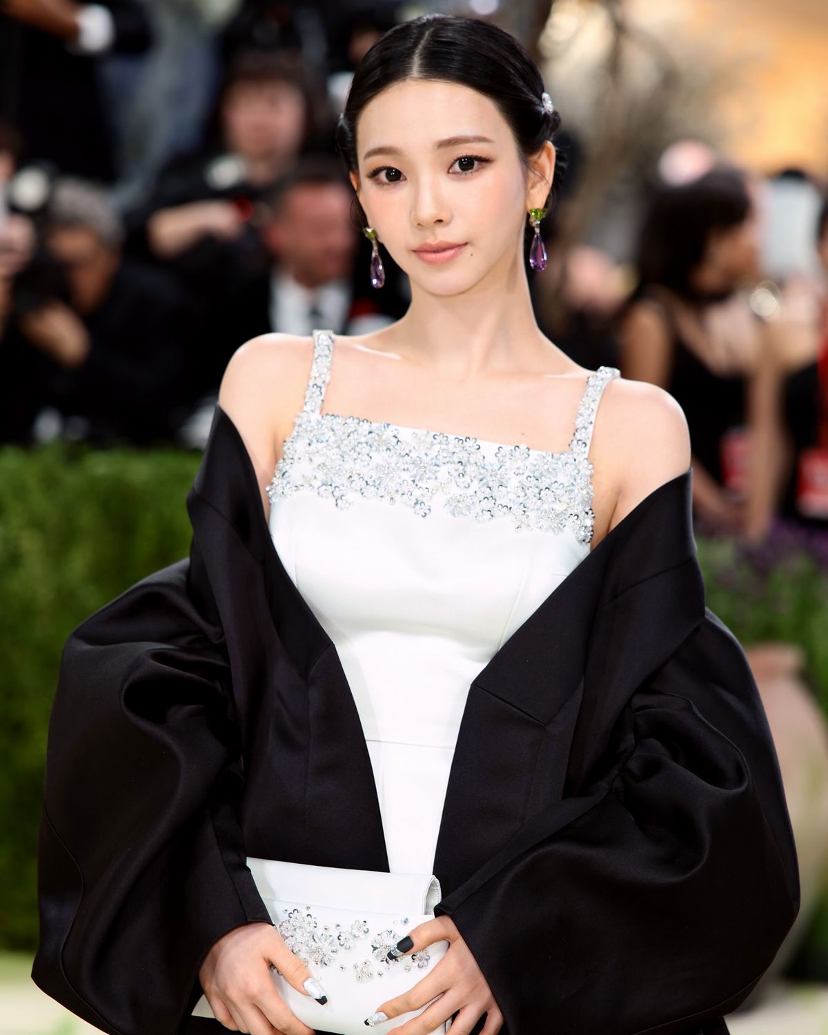 멧 갈라 데뷔를 치룬 에스파 카리나와 닝닝 / 이미지 출처: 게티이미지코리아